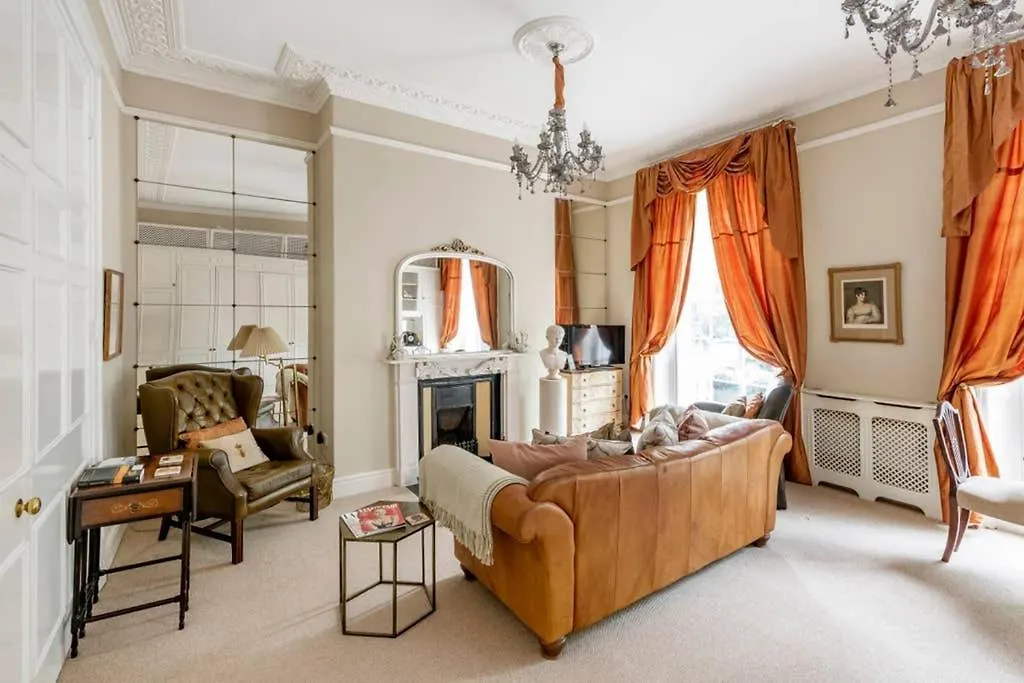 Beautiful Studio With Private Outside Terrace Apartment Bath