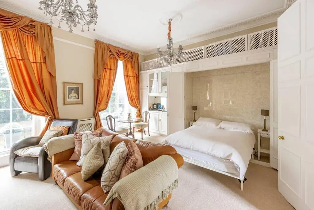 Beautiful Studio With Private Outside Terrace Apartment Bath United Kingdom